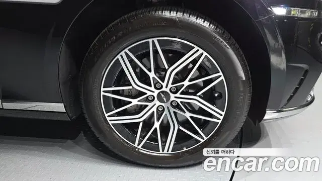 Genesis G90 2023 — Şəkil 15/31