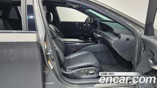 Lexus LS500 2018 — Şəkil 3/36