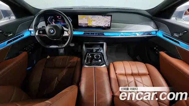 BMW 7 Series 2023 — Фото 10/20