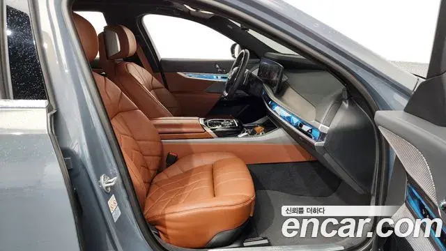 BMW 7 Series 2023 — ფოტო 7/43