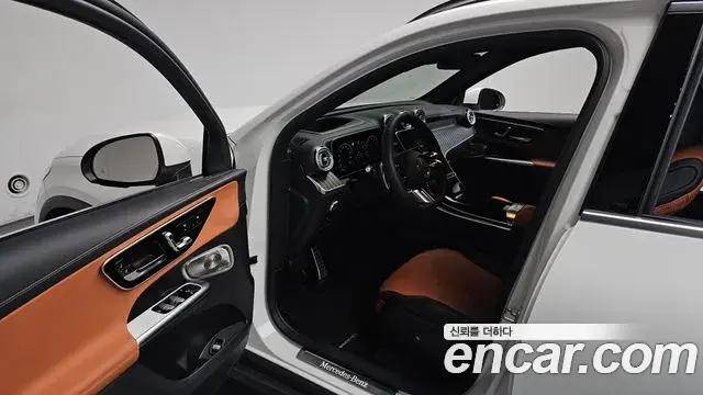 Mercedes-Benz GLC-Class 2026 — Фото 10/20