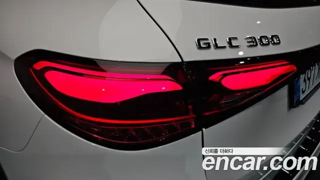 Mercedes-Benz GLC-Class 2026 — ფოტო 8/37
