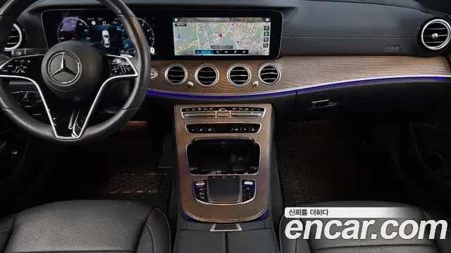 Mercedes-Benz E-Class 2023 — Şəkil 9/20