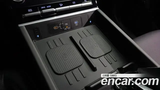 Hyundai Santa Fe 2024 — Photo 13/44