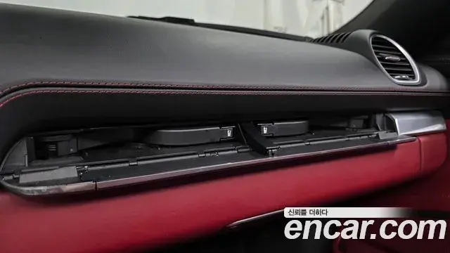 Porsche 718 Boxster 2019 — Photo 19/30