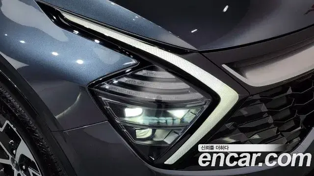 Kia Sportage 2023 — Şəkil 25/33