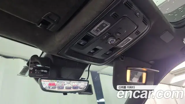 Cadillac Escalade 2022 — ფოტო 15/35