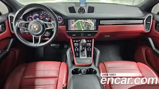 Porsche Cayenne 2023 — Photo 10/20