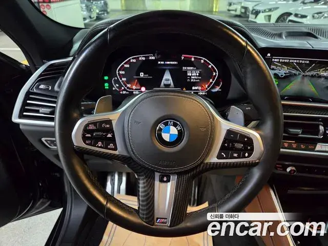 BMW X6 2021 — Фото 16/20