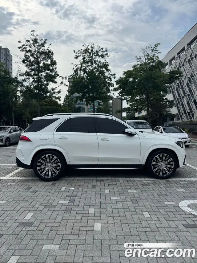 Mercedes-Benz GLE-Class 2019 — ფოტო 2/10