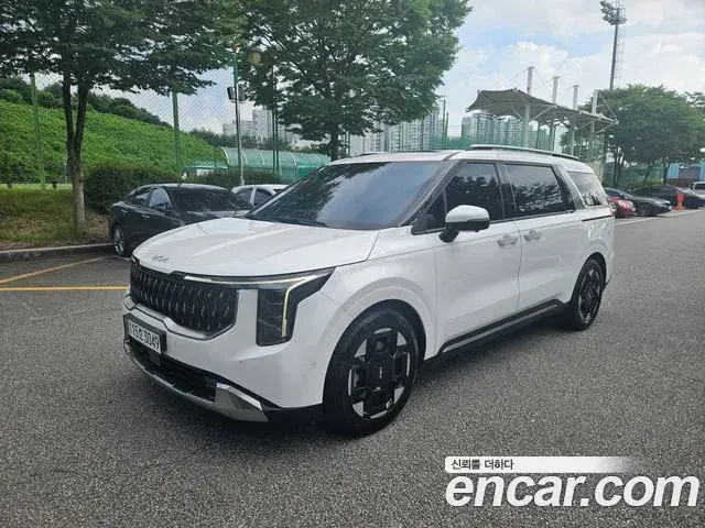 Kia Carnival 2024 — Şəkil 7/18