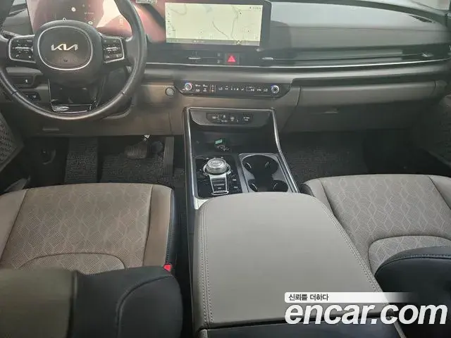 Kia Carnival 2024 — Şəkil 9/18