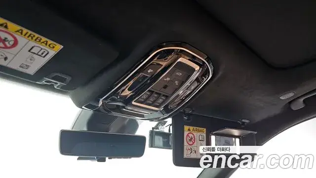 Jeep Grand Cherokee 2023 — Photo 35/35
