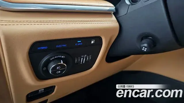 Jeep Grand Cherokee 2023 — Photo 30/35