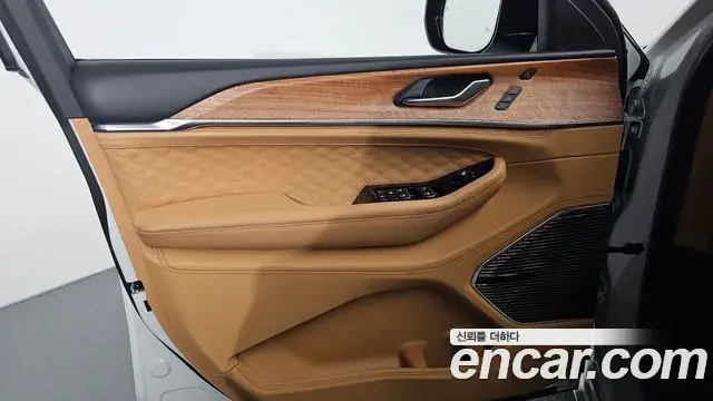 Jeep Grand Cherokee 2023 — Photo 15/35