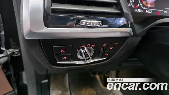 BMW X4 2021 — Photo 32/32