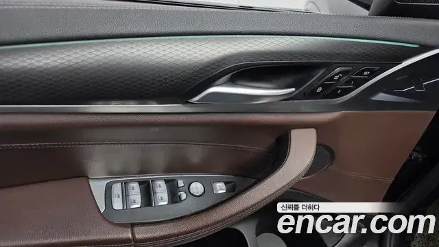 BMW X4 2021 — Photo 9/32