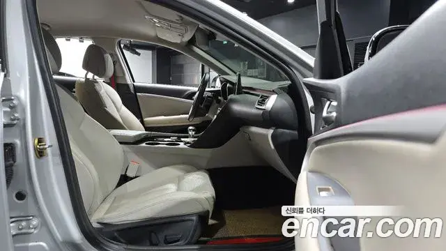 Genesis G70 2018 — ფოტო 22/34