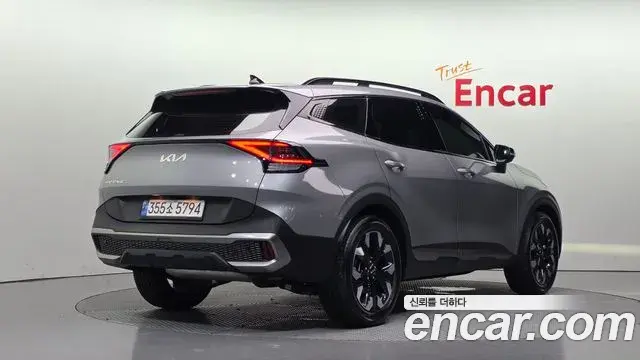 Kia Sportage 2022 — Фото 2/20