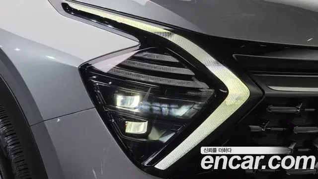 Kia Sportage 2022 — Şəkil 27/33