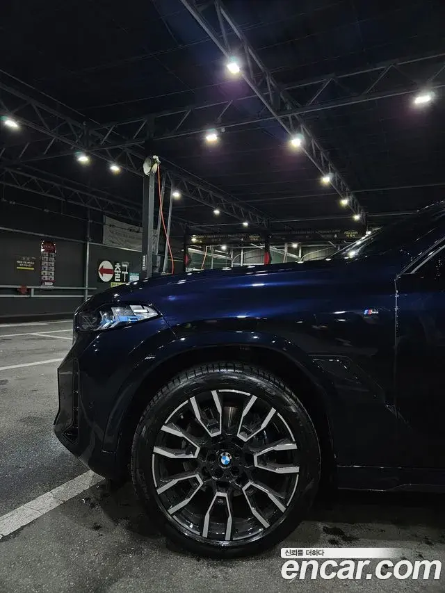 BMW X6 2025 — Photo 9/10