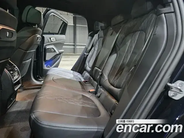 BMW X6 2025 — Photo 6/10