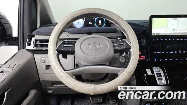 Hyundai Staria 2025 — Фото 13/20