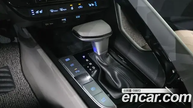 Hyundai Avante 2023 — Фото 8/20