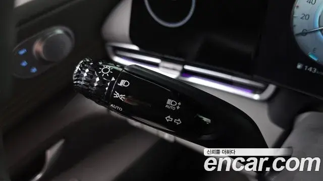 Hyundai The New Avante Hybrid 2023 — ფოტო 10/31