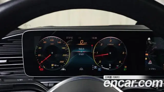 Mercedes-Benz GLE-Class 2023 — Фото 8/20