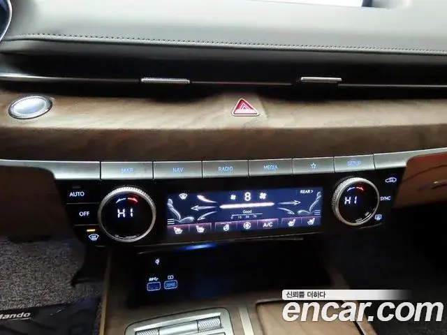 Genesis G80 2023 — ფოტო 12/20