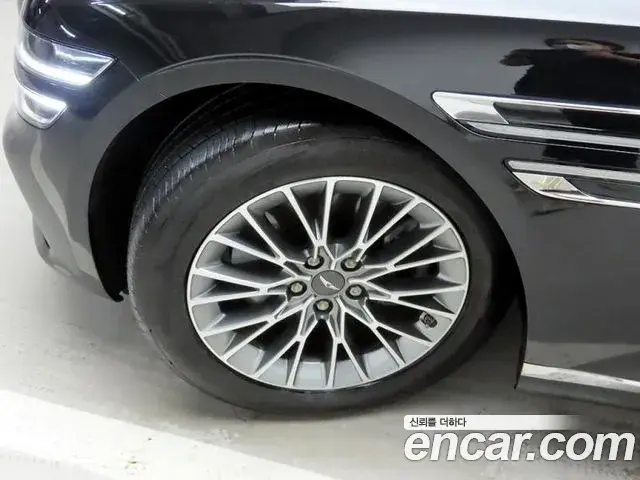 Genesis G80 2023 — ფოტო 14/20