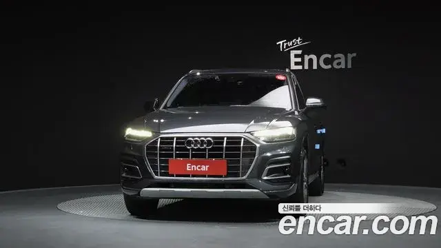 Audi Q5 2021 — Фото 3/20