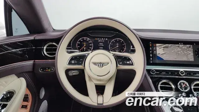 Bentley Continental GT 2021 — Şəkil 9/32