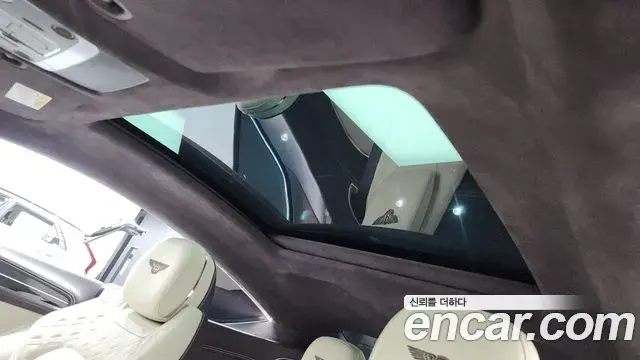 Bentley Continental GT 2021 — Şəkil 18/32