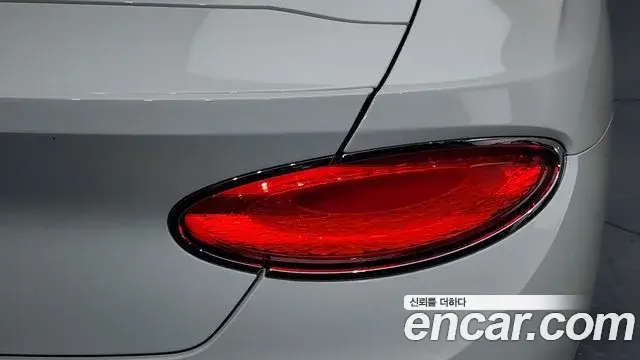 Bentley Continental GT 2021 — Şəkil 21/32