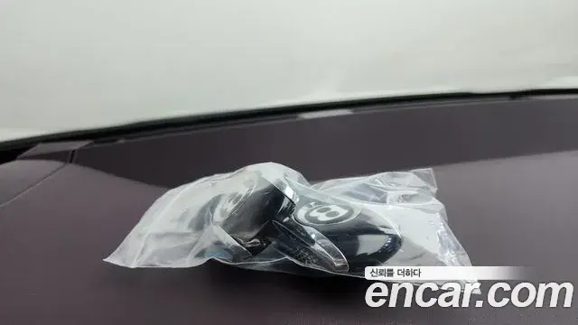 Bentley Continental GT 2021 — Şəkil 19/32