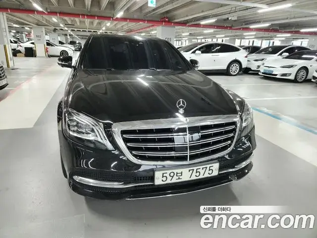 Mercedes-Benz S-Class 2018 — Photo 14/20