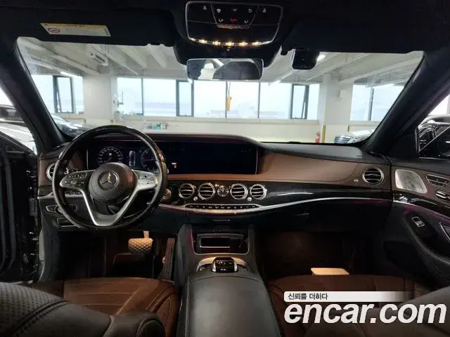 Mercedes-Benz S-Class 2018 — Photo 8/20