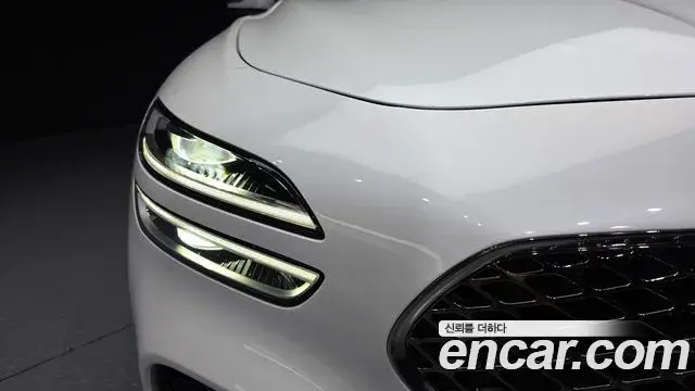 Genesis G70 2023 — Şəkil 28/32