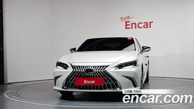Lexus ES300h 2025 — Фото 3/20