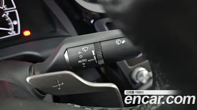 Lexus ES300h 2025 — ფოტო 17/38