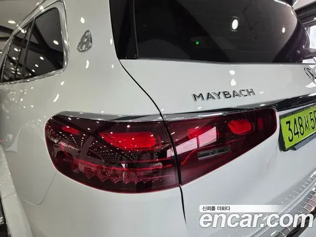 Mercedes-Benz GLS-Class 2025 — Photo 19/20