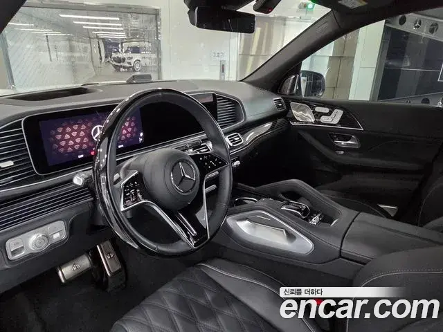 Mercedes-Benz GLS-Class 2025 — Photo 11/20