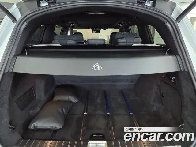 Mercedes-Benz GLS-Class 2025 — Photo 15/20