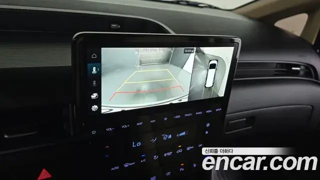 Hyundai Staria 2025 — Photo 17/30