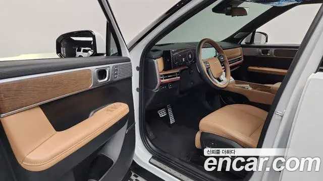 Hyundai Santa Fe 2024 — ფოტო 33/35