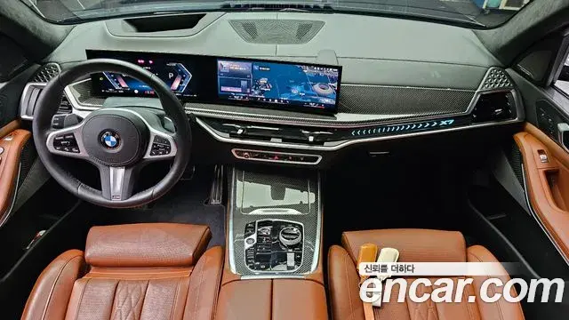 BMW X7 2024 — Photo 8/34