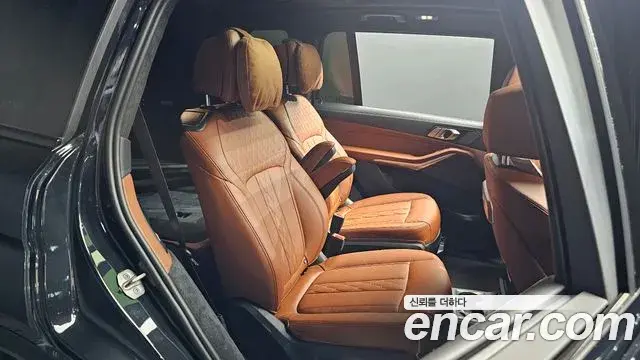 BMW X7 2024 — Photo 34/34