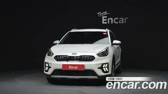 Kia Niro 2020 — ფოტო 2/30